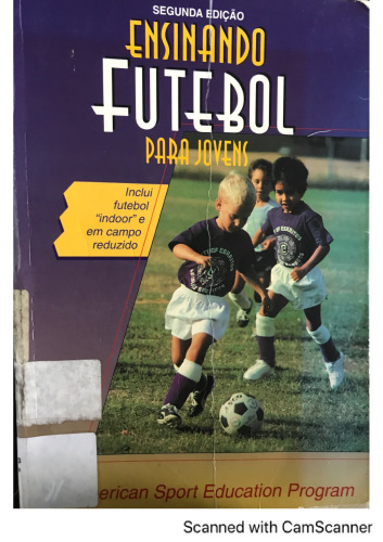 Ensinado Futebol Para Jovens
