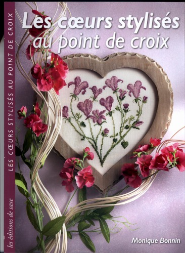 Les coeurs stylisés au point de croix