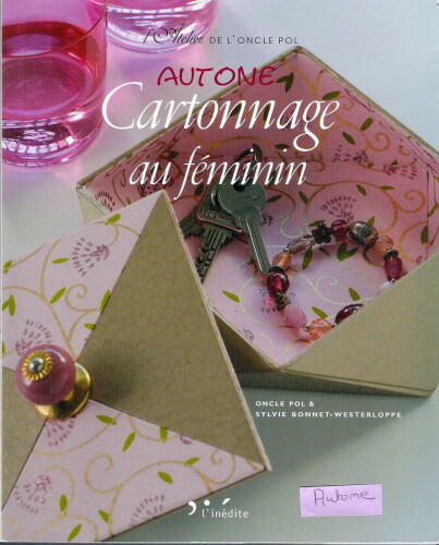 Cartonnage au feminin